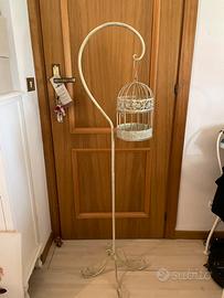 Piedistallo con gabbietta