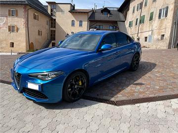 Vendo Alfa Romeno Giulia Veloce blu Misano