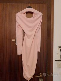 vestito da donna rosa 