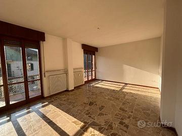Appartamento di 120 mq con terrazzo e cantina