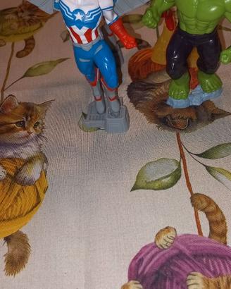 Super eroi in plastica