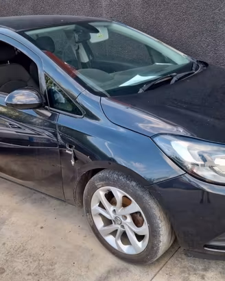 Opel Corsa 1.4L benzina anno 2016 per ricambi (2a)