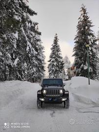 Wrangler JLU Sahara Overland