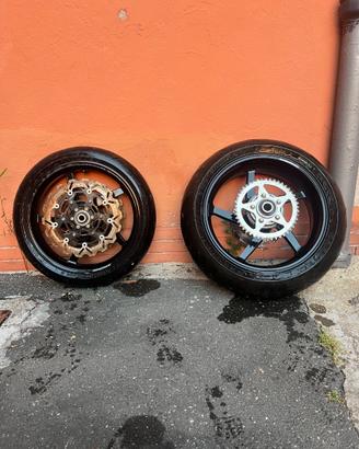 Set Cerchi Marchesini 5 razze Yamaha R1 (04-06)
