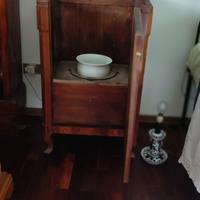 "COMODA" Antico comodino WC denominato COMODA 