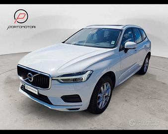VOLVO XC60 (2017-->) - XC60 D4 AWD Geartronic Busi
