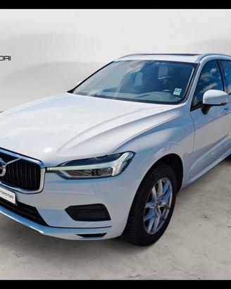 VOLVO XC60 (2017-->) - XC60 D4 AWD Geartronic Busi