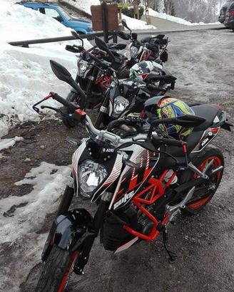 KTM Duke 390 perfetta – Molti optional