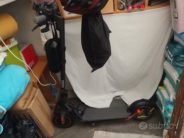 monopattino elettrico segway 