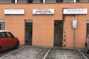 Negozio parrucchiere trasformabile in appartamento