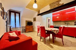 3 LOCALI A DESENZANO DEL GARDA