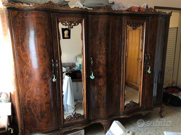 Armadio antico vintage radica