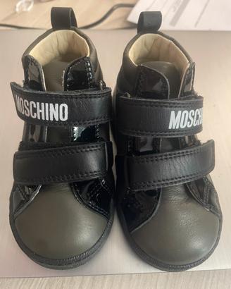 Scarpa Mosschino
