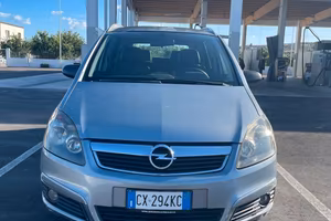 Opel Zafira 1.9 16V CDTI 150CV Cosmo