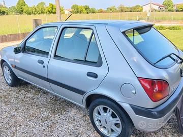 Ford Fiesta zetec 
