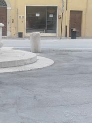 San Costanzo ufficio in posizione centrale