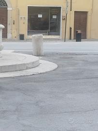 San Costanzo ufficio in posizione centrale