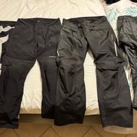 Tris pantaloni moto