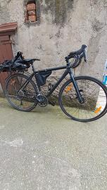 Gravel bike touring praticamente nuova