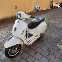 Vespa 300 GTS