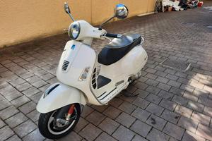 Vespa 300 GTS