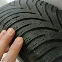 Pneumatici invernali con cerchi per VW golf