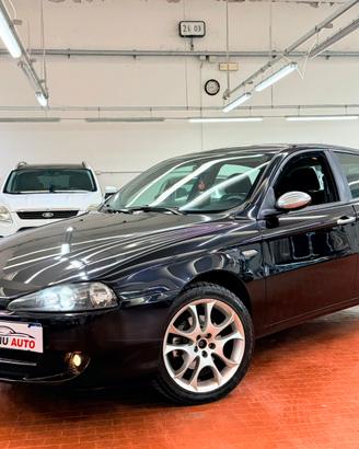 Alfa Romeo 147 1.6 Spark 105cv GPL Black Line