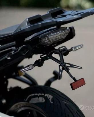 YAMAHA PORTATARGA SPORTIVO YAMAHA TRACER 7 DAL 202