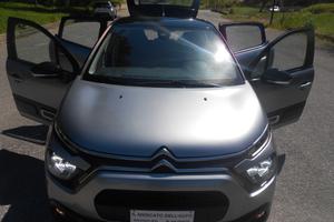 C3(my'23)1.2ie(BI-COLOR,LED,CRUISE,SENSORI)5posti