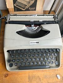 Macchina da scrivere