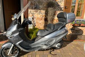 Scooter 250 piaggio x9