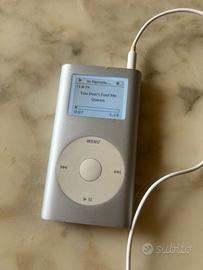 iPod 4GB + caricatore