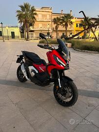 Honda X-adv 750