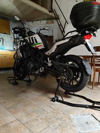 Moto Benelli 502