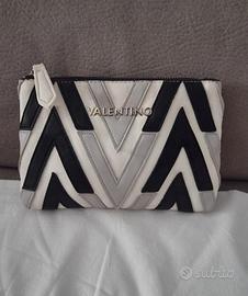 Pochette per il make-up Mario Valentino