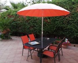 Casa Vacanza con Giardino e Posto Auto - A 800m da
