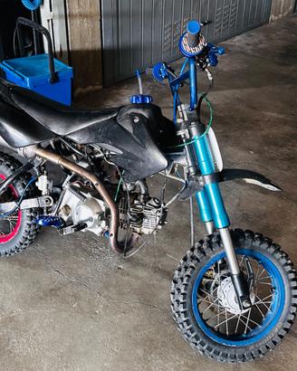 Pit bike