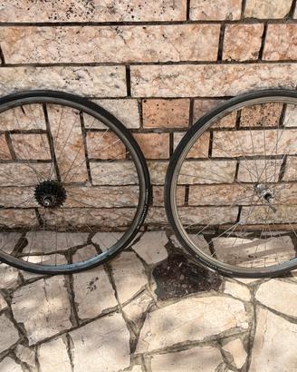 Coppia ruote corsa 28” 36 raggi