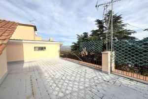 Appartamento di 120 m² con 4 locali e box auto a C