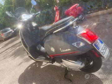 Vespa gts 300