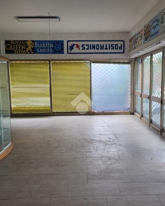 NEGOZIO A CASTELLI CALEPIO