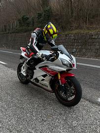 Yamaha YZF-R6 600 – 2006 – 31.000 km