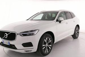 Volvo XC60 2.0 b4 Momentum Pro auto