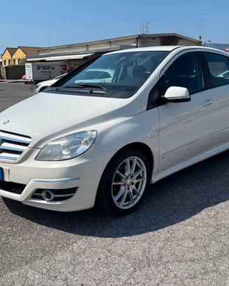 Mercedes-benz B 200 CDI Premium