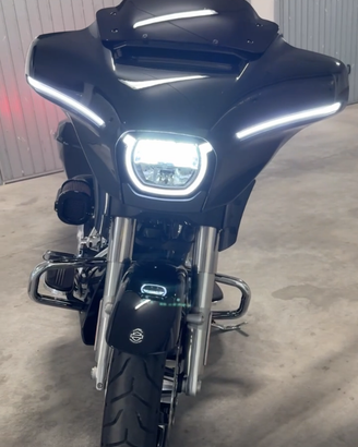 Harley Davidson Street Glide 117  cromo finish