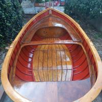 Barca a motore gozzo in vetroresina e legno