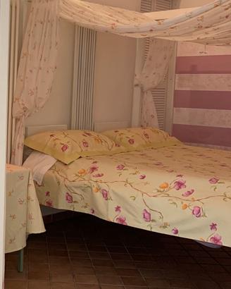 Letto con baldacchino
