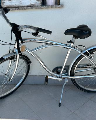 Bicicletta nuova in alluminio unisex