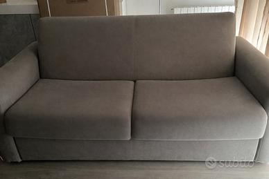 Divano letto grigio