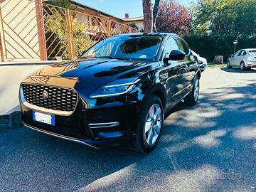JAGUAR E PACE
